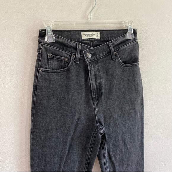 Abercrombie & Fitch The 90s Slim Straight Ultra High Rise Jeans Black Sz 25 - Picture 5 of 6